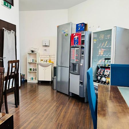 Central Hostel Partener Oradea Eksteriør billede